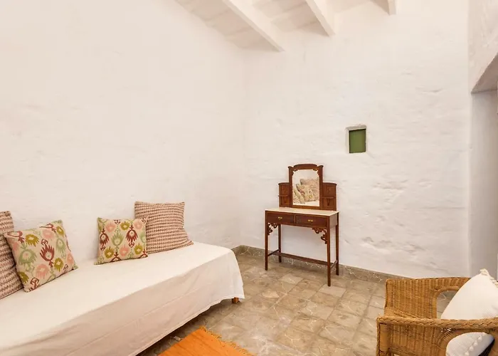 Binicalaf Vell Villa