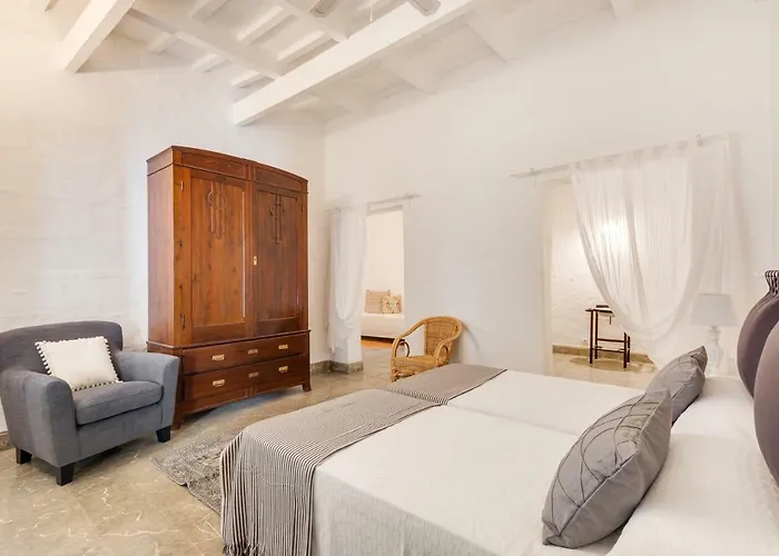 Binicalaf Vell Villa *